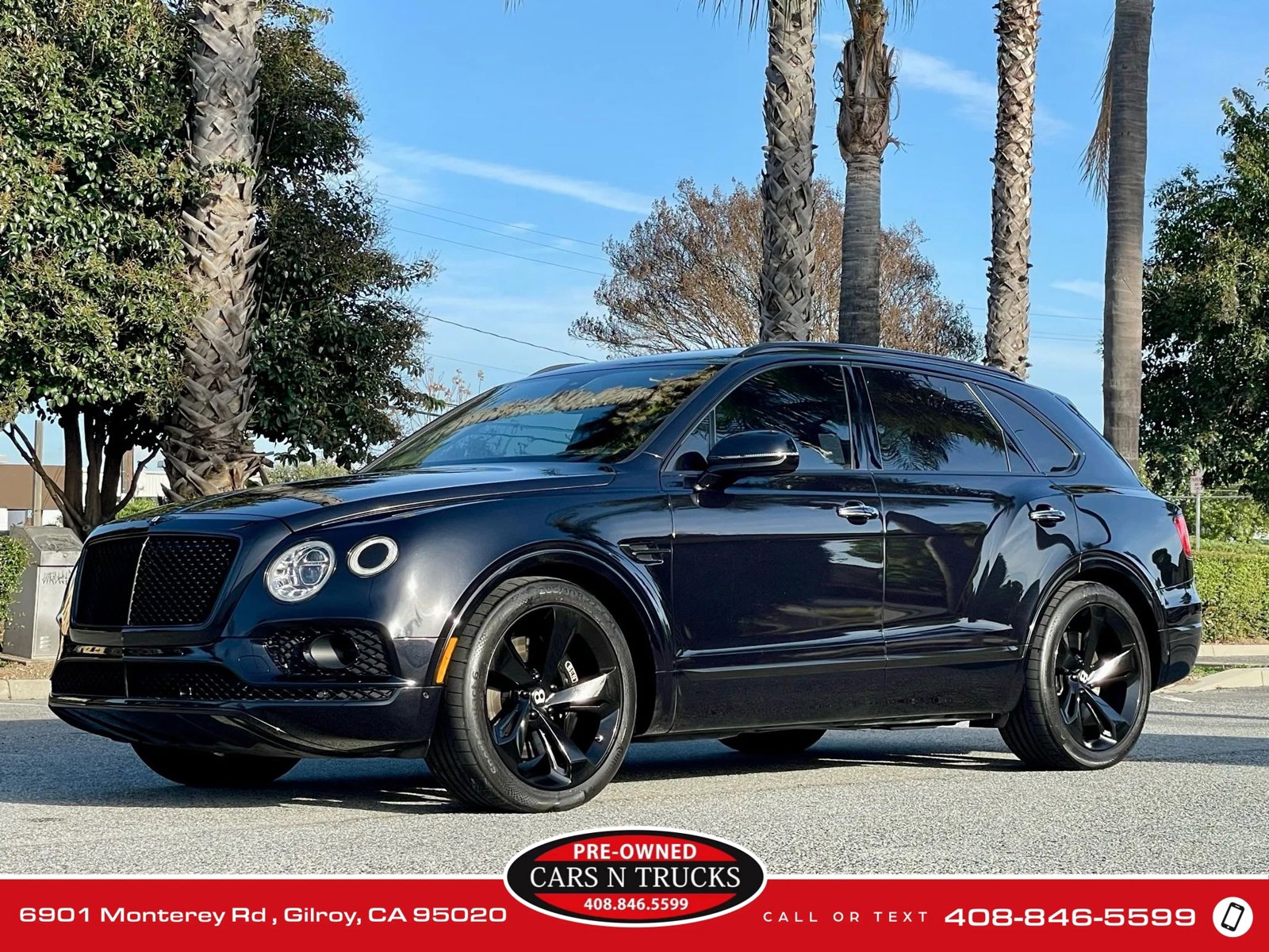 Used 2017 Bentley Bentayga AWD/4WD image 39