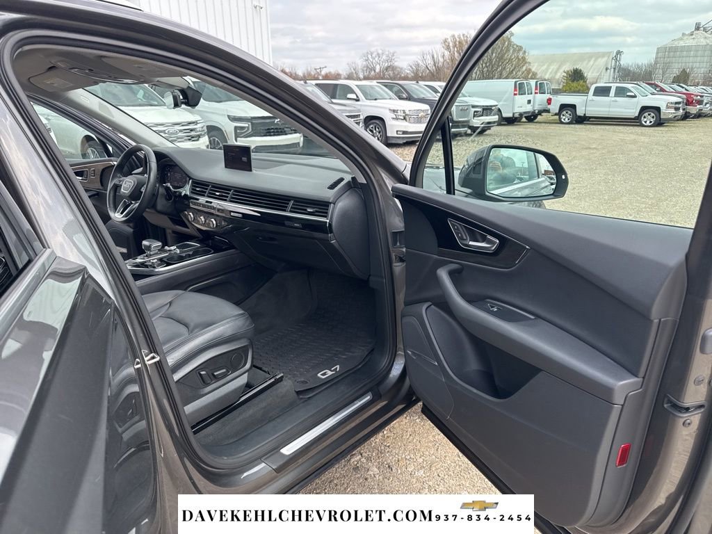 Used 2019 Audi Q7 3.0T Premium Plus w/ Premium Plus Package image 28