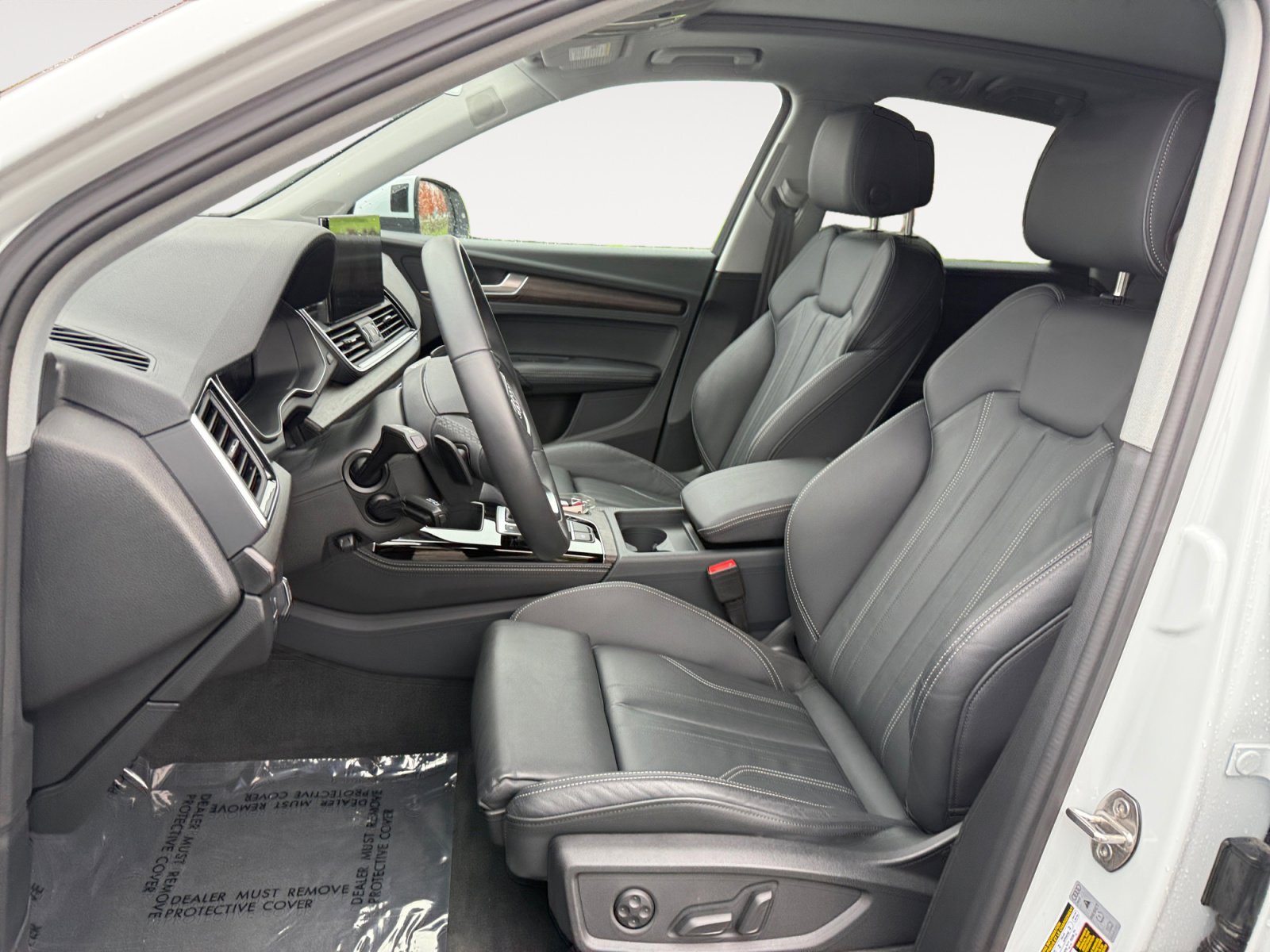 Certified 2025 Audi Q5 2.0T Premium Plus w/ Premium Plus Package image 10