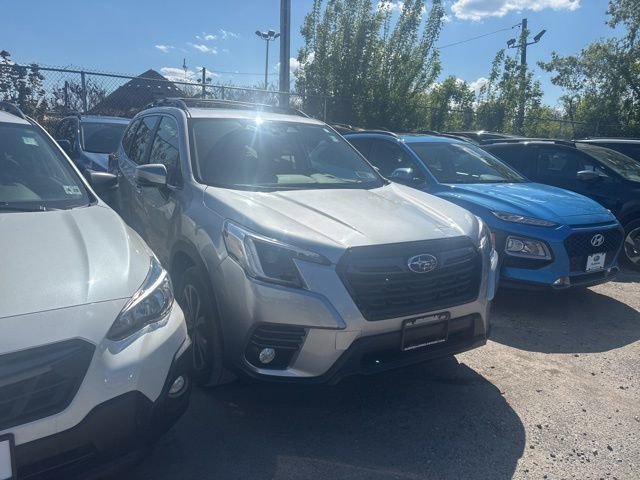 Used 2023 Subaru Forester Limited AWD/4WD image 11