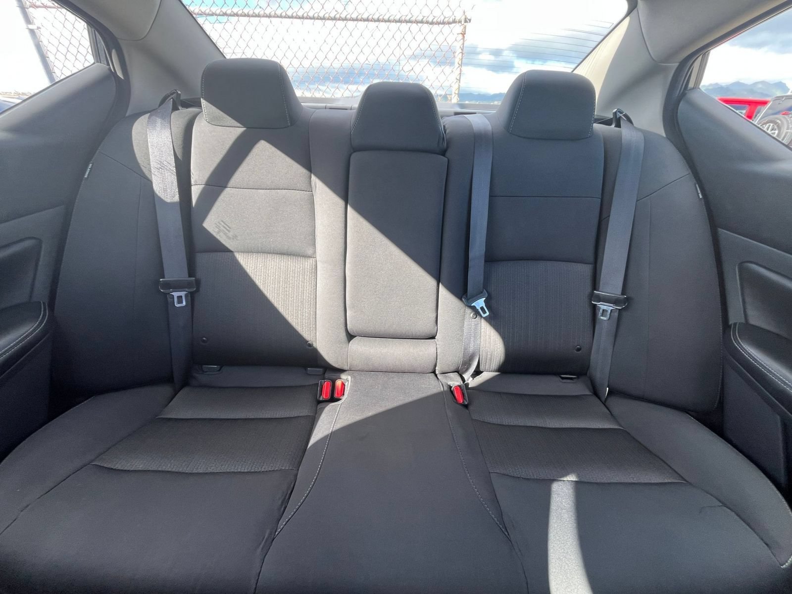 Used 2025 Nissan Altima 2.5 SV FWD image 35