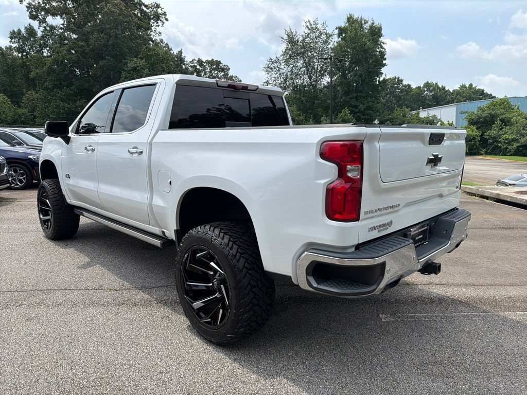Used 2021 Chevrolet Silverado 1500 LTZ w/ LTZ Premium Package AWD/4WD image 5