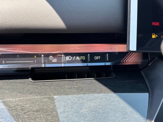 New 2027 BMW 530i xDrive w/ M Sport Package AWD/4WD image 14