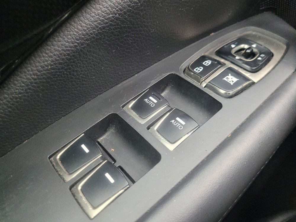 Used 2013 Hyundai Azera image 27