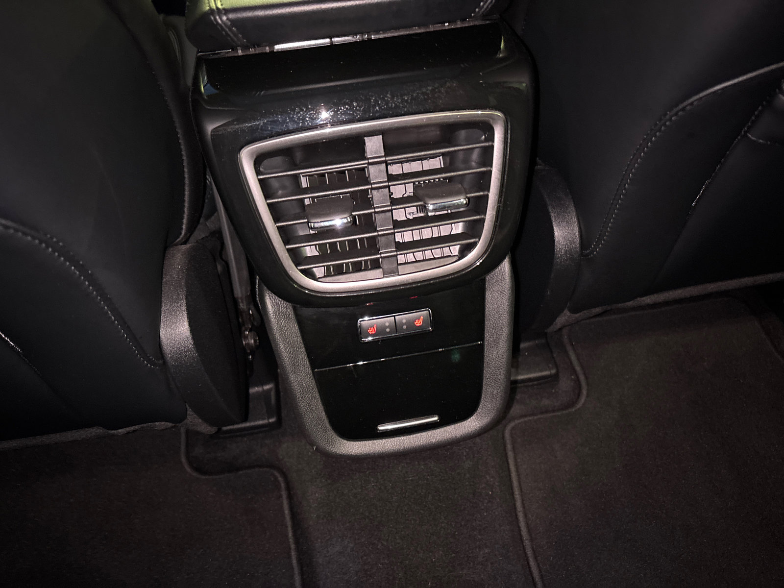 Certified 2022 Lincoln Nautilus Reserve w/ Equipment Group 201A image 32