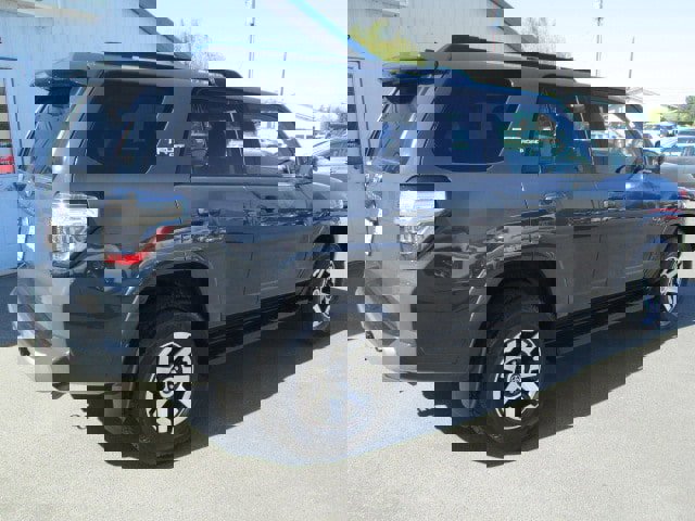 Used 2024 Toyota 4Runner TRD Off-Road image 6