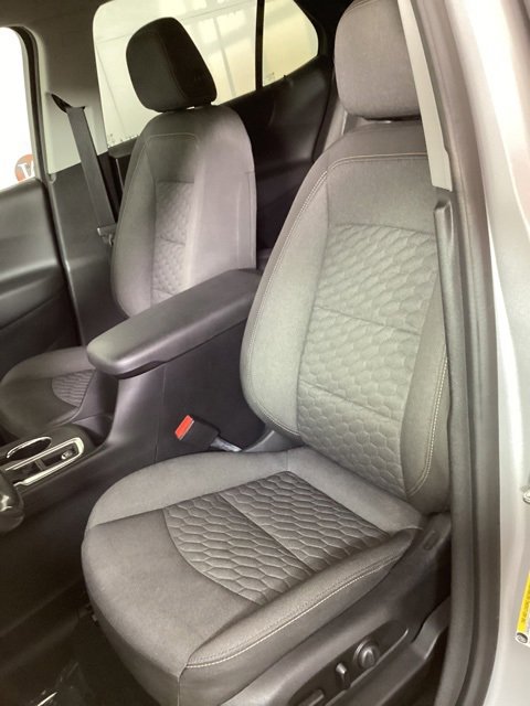 Used 2019 Chevrolet Equinox LT w/ Driver Convenience Package image 12