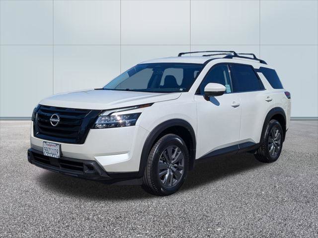 Used 2022 Nissan Pathfinder SV