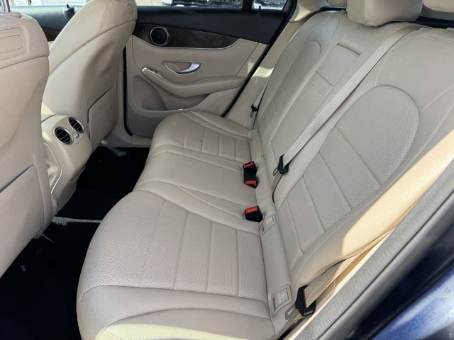 Used 2019 Mercedes-Benz GLC 300 image 13