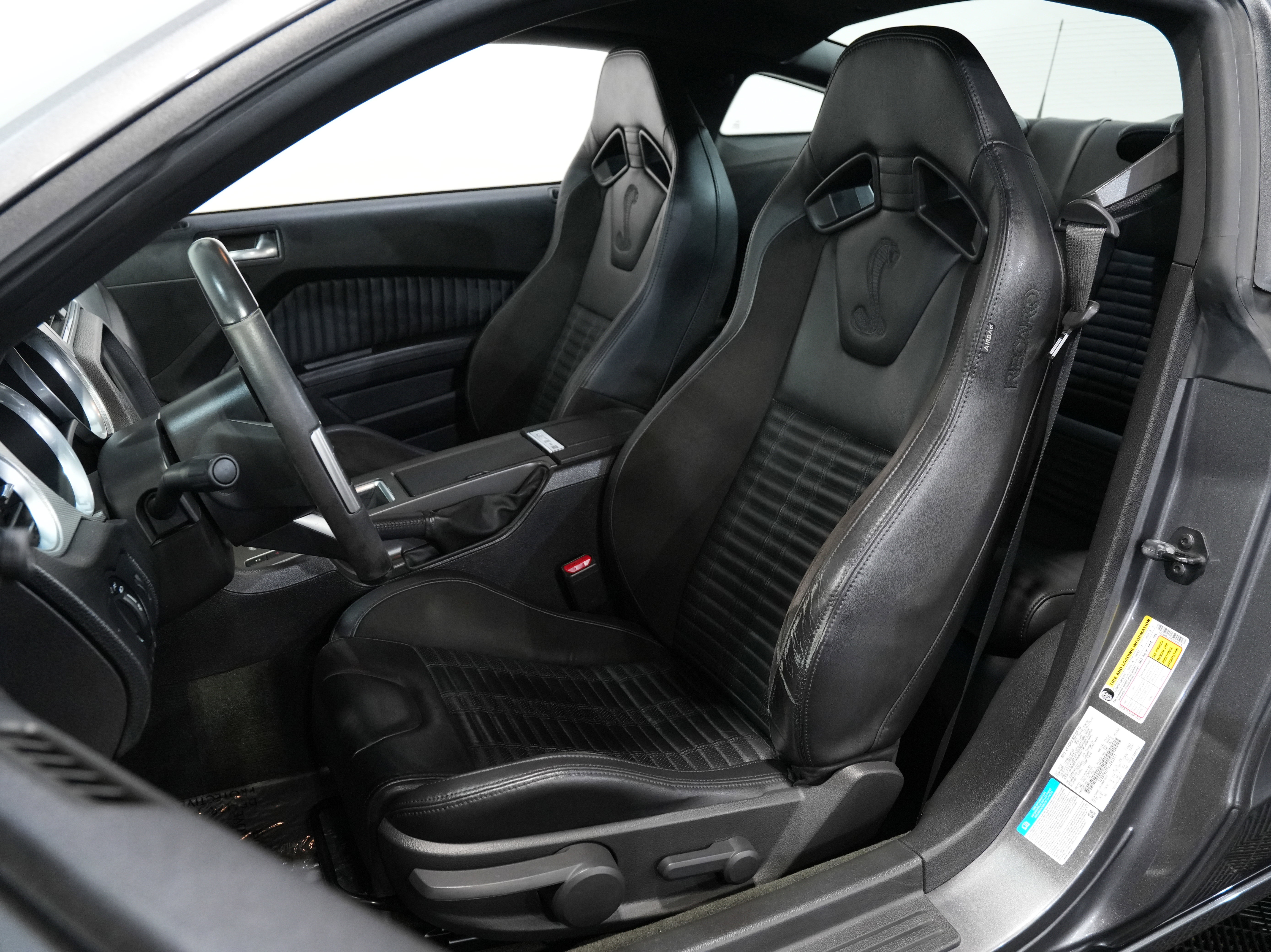 Used 2013 Ford Mustang Shelby GT500 image 28