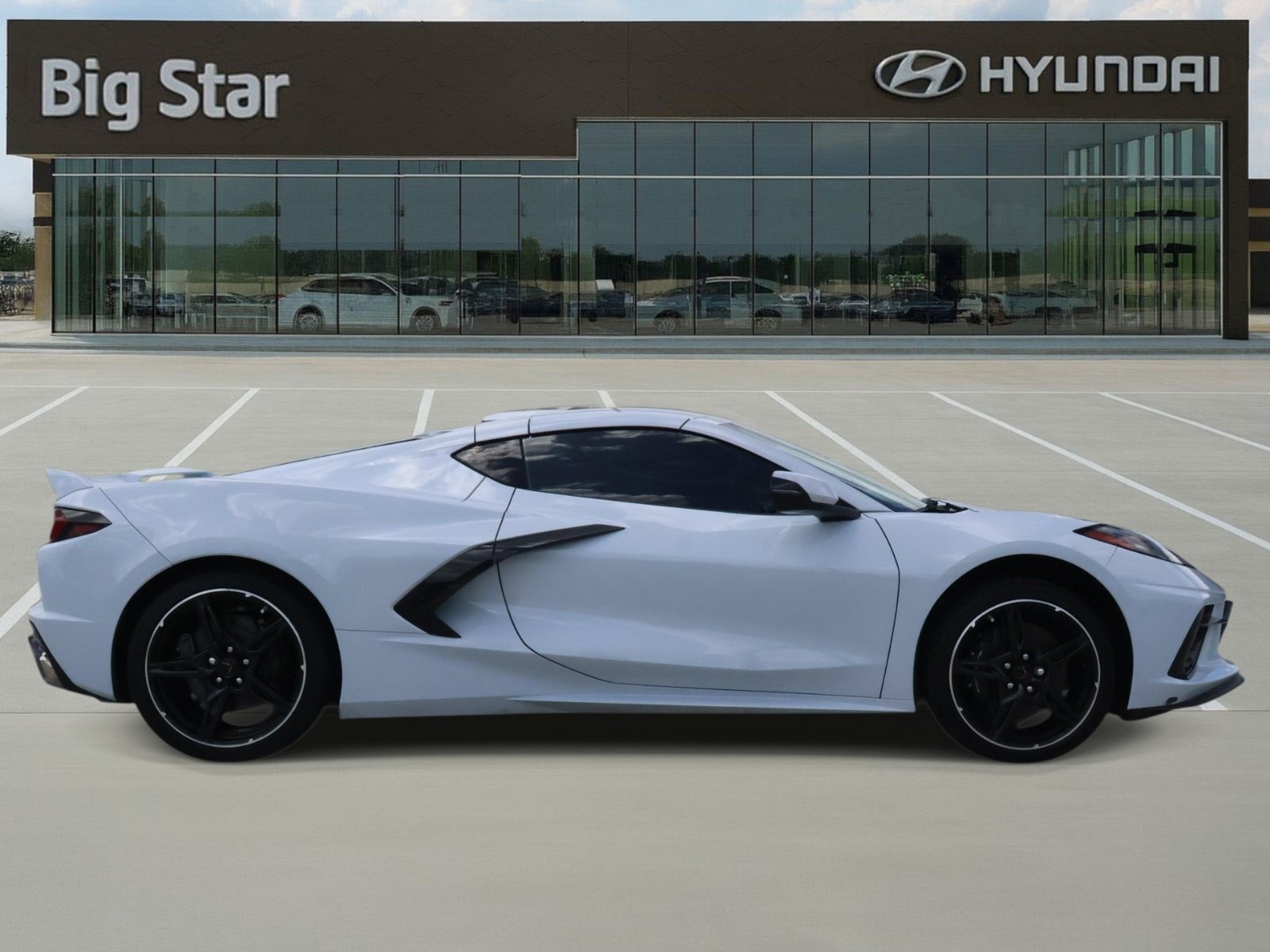 Used 2024 Chevrolet Corvette Stingray Premium Cpe w/ Z51 Performance Package RWD image 5