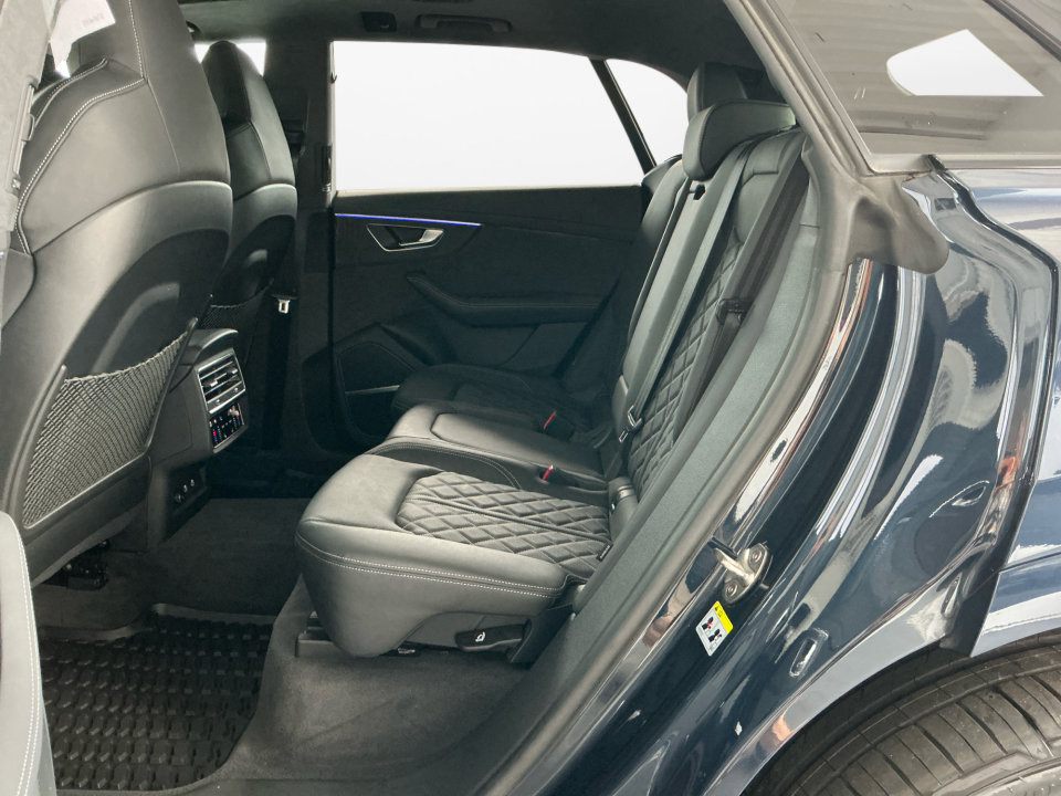 Used 2023 Audi SQ8 Prestige AWD/4WD image 13