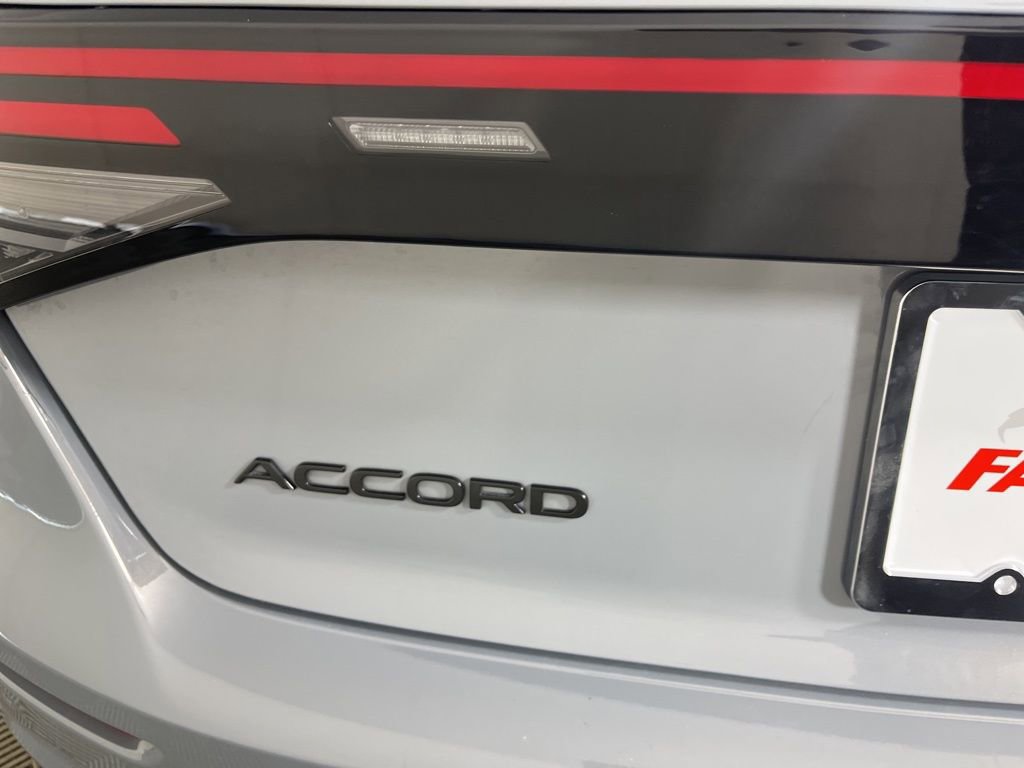 Used 2024 Honda Accord EX-L image 3