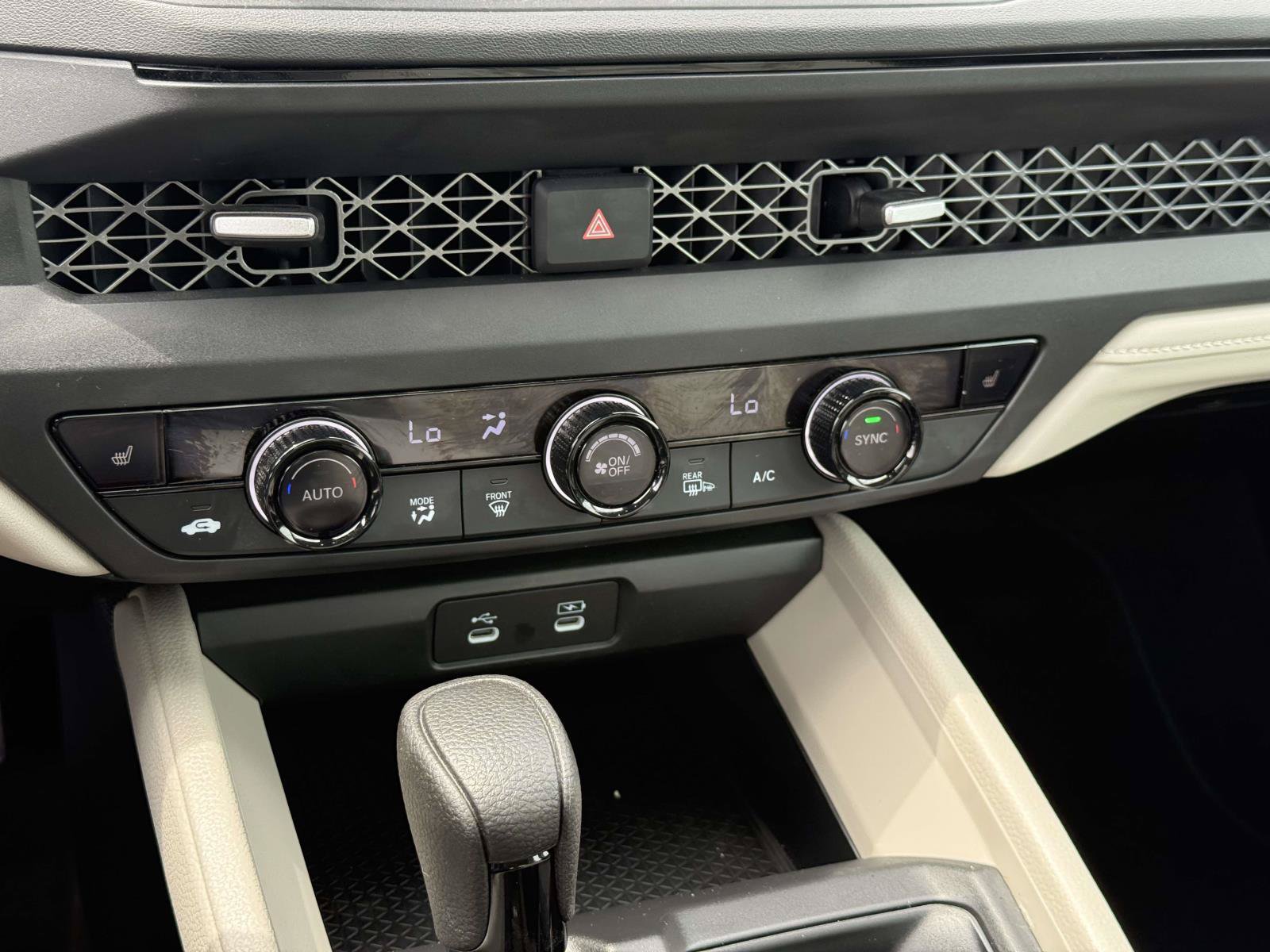 Certified 2025 Honda Accord SE image 7