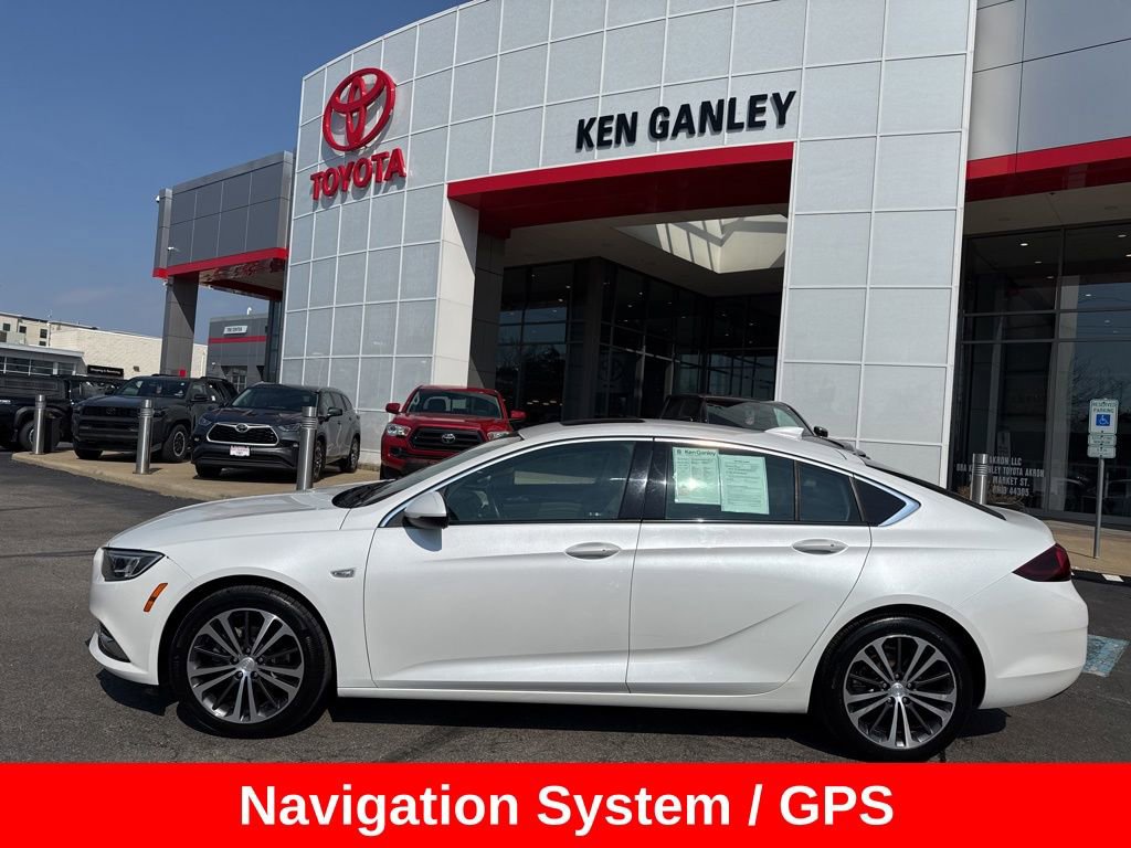Used 2018 Buick Regal Essence w/ Driver Confidence Package #1 image 3