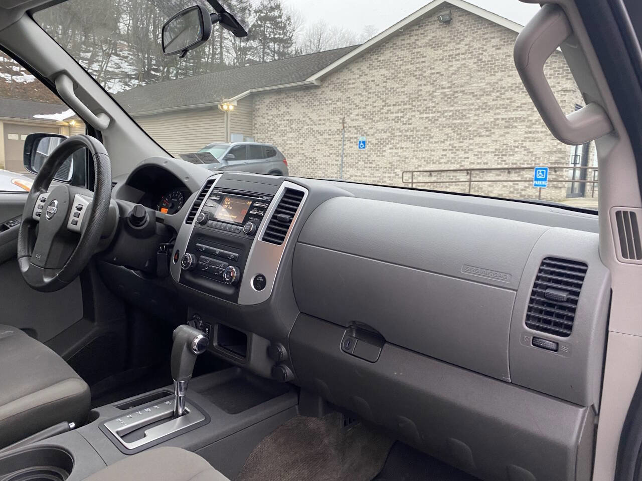 Used 2014 Nissan Xterra S image 26