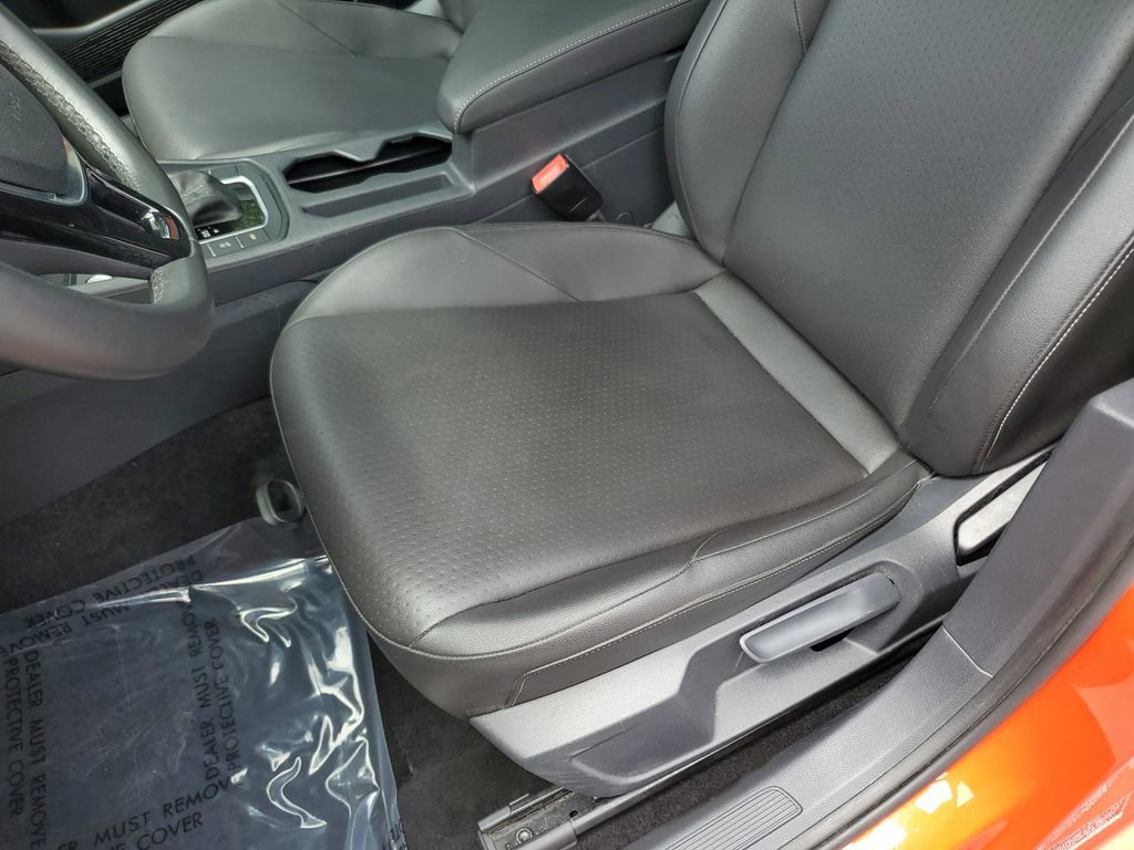 Used 2020 Volkswagen Jetta SE w/ SE Cold Weather Package image 21