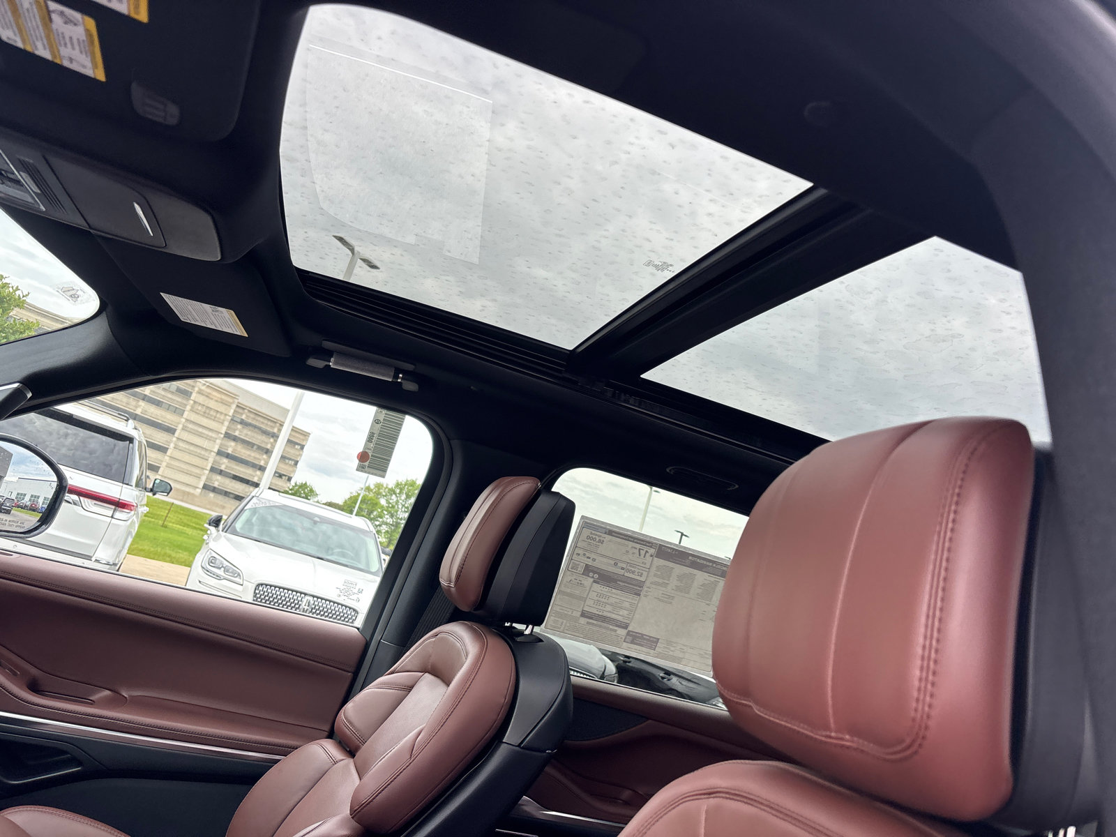 New 2026 Lincoln Navigator Reserve AWD/4WD image 25