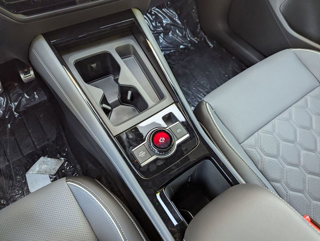 New 2025 Volkswagen Tiguan SE R-Line image 13