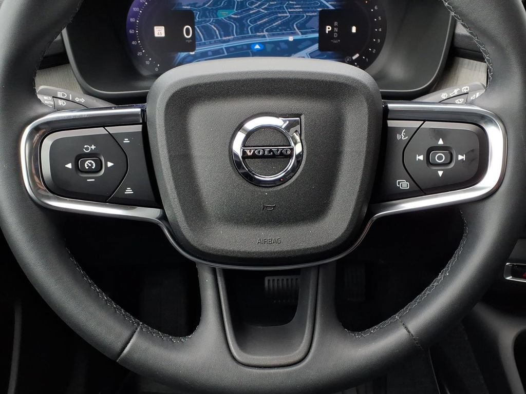 Certified 2023 Volvo XC40 B5 Ultimate w/ Protection Package Premier AWD/4WD image 13