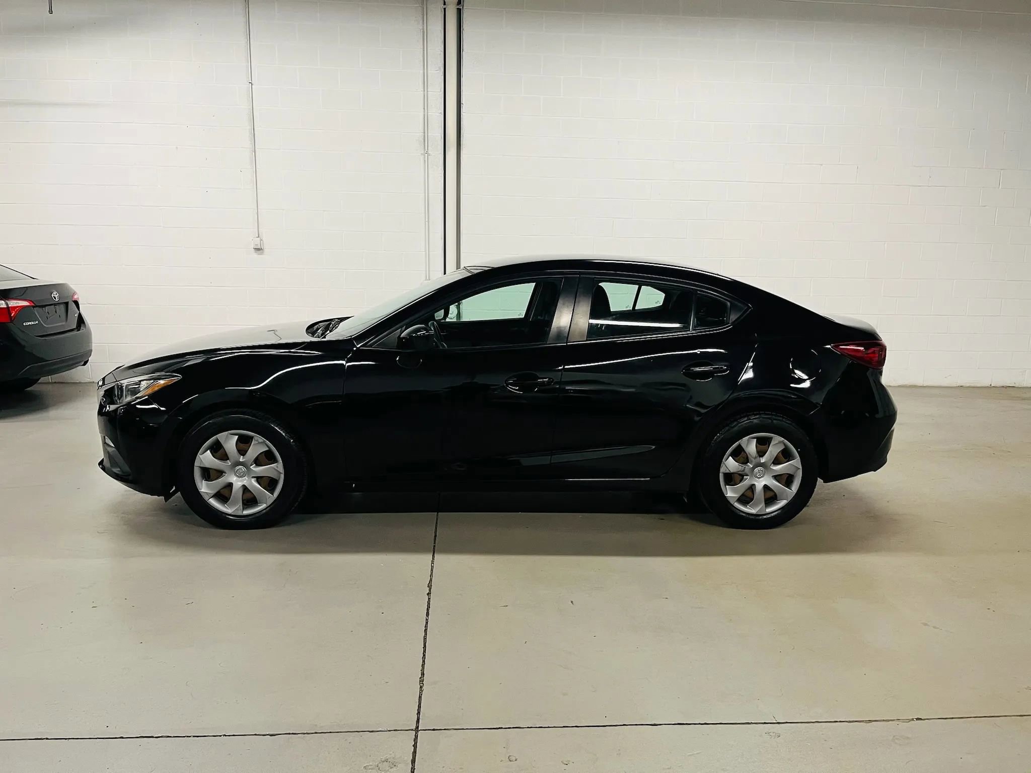 Used 2015 MAZDA MAZDA3 i Sport image 5