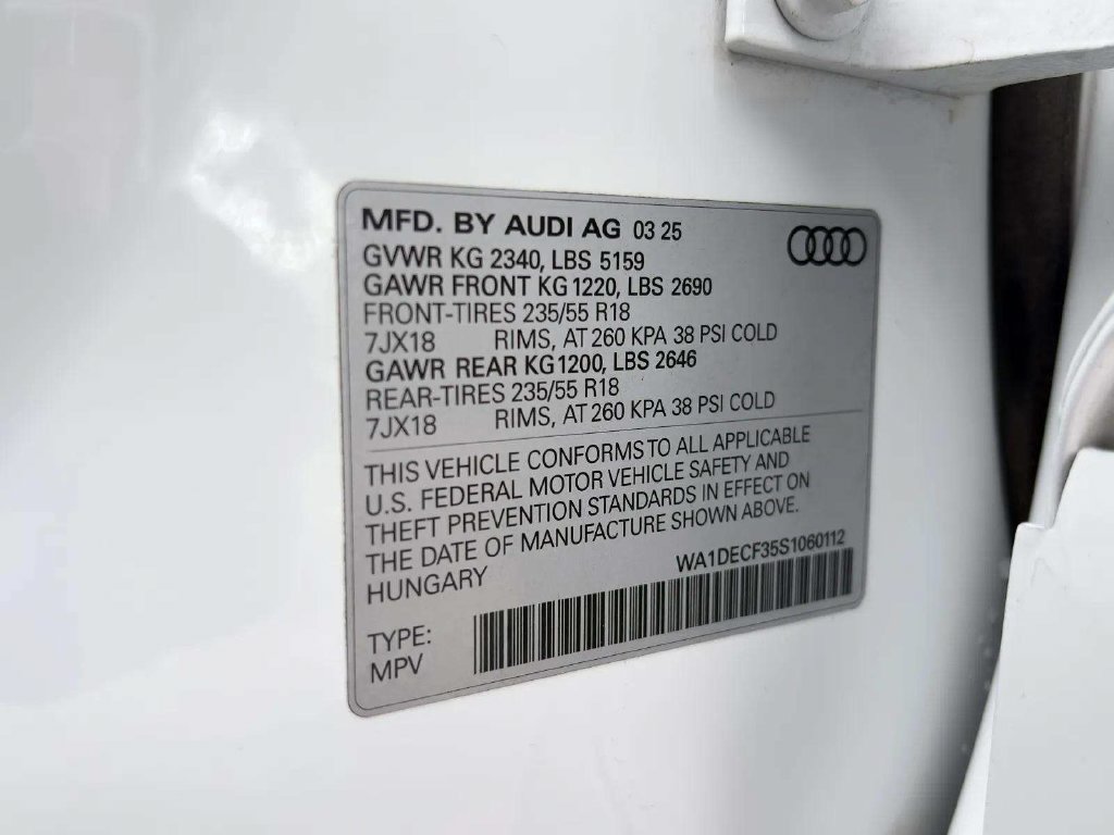 Used 2025 Audi Q3 2.0T Premium AWD/4WD image 8