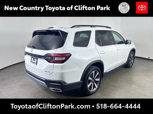 Used 2023 Honda Pilot Elite image 3
