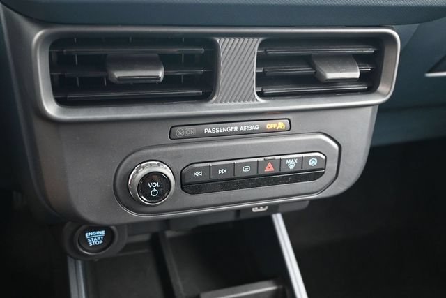 Used 2025 Ford Maverick XLT w/ XLT Luxury Package AWD/4WD image 23