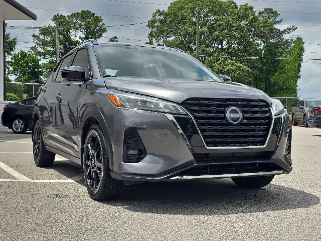 Used 2024 Nissan Kicks SR w/ SR Premium Package FWD image 7