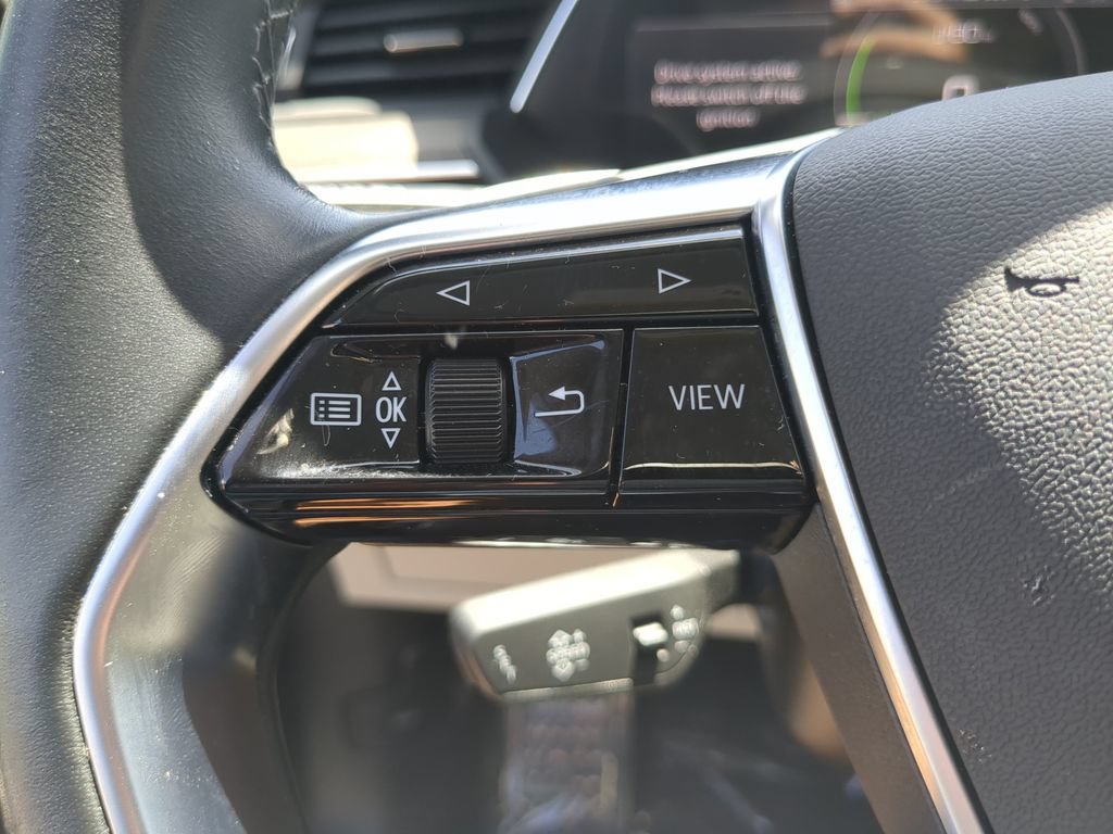 Used 2024 Audi Q8 e-tron Premium Plus w/ Premium Plus Package AWD/4WD image 28