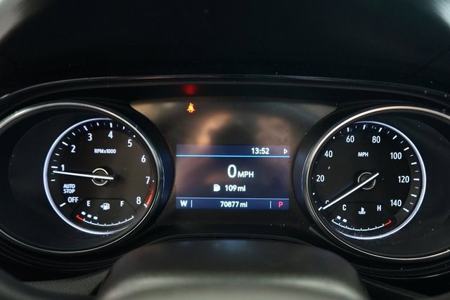 Used 2022 Buick Encore GX Essence image 32