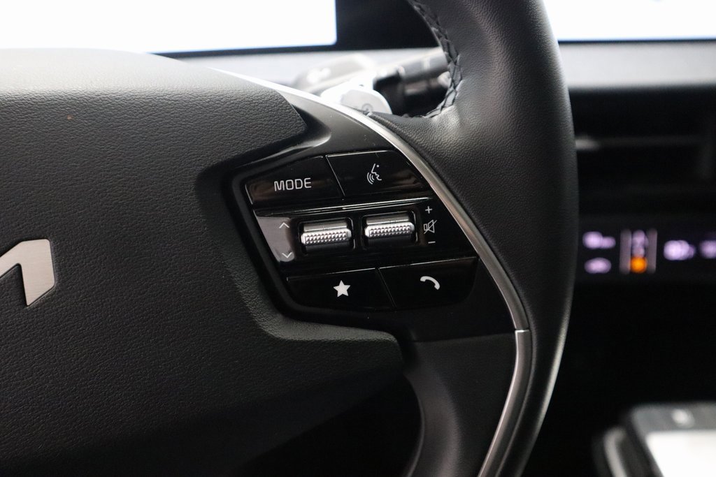 Used 2022 Kia EV6 Wind image 31