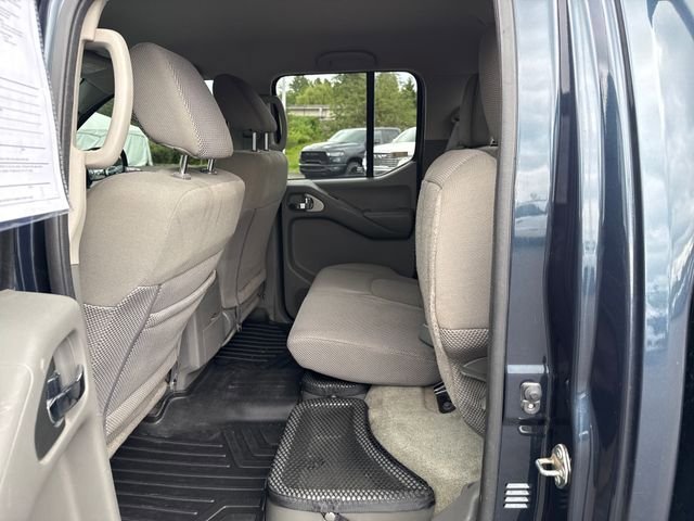 Used 2016 Nissan Frontier SV AWD/4WD image 17