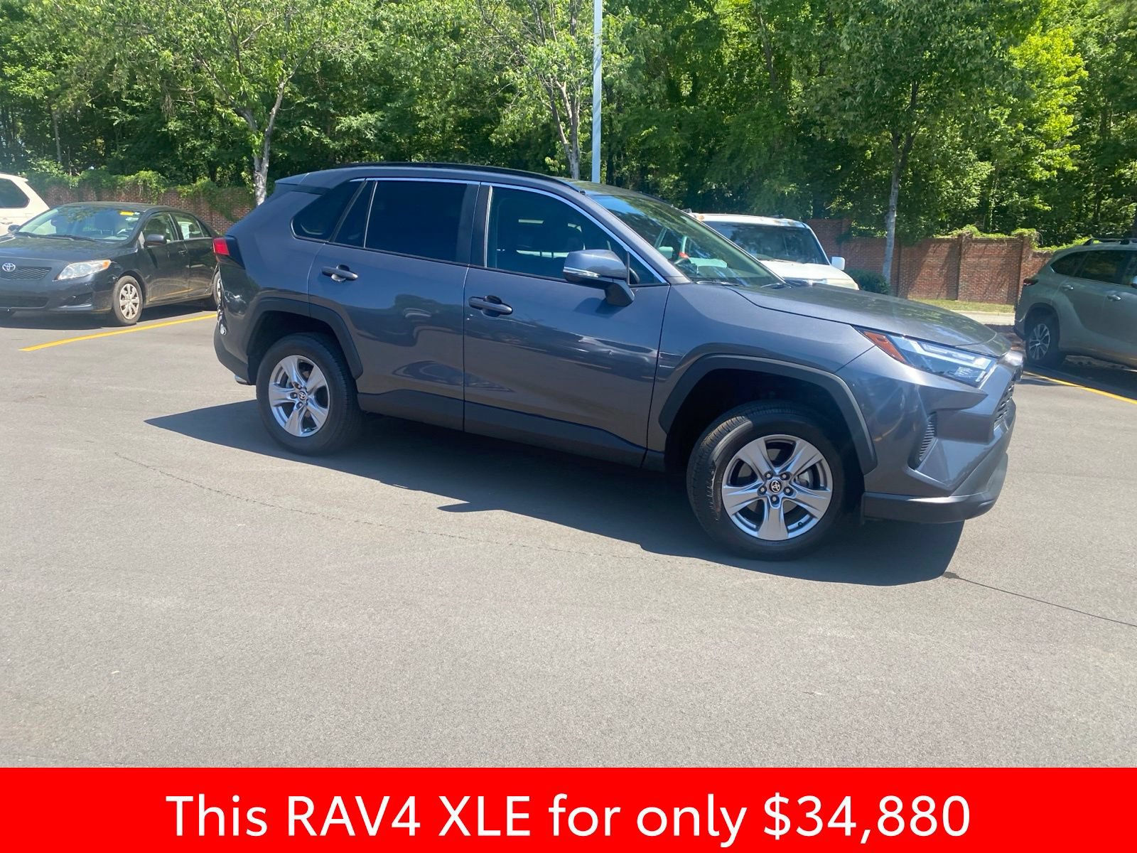 Used 2025 Toyota RAV4 XLE FWD image 51