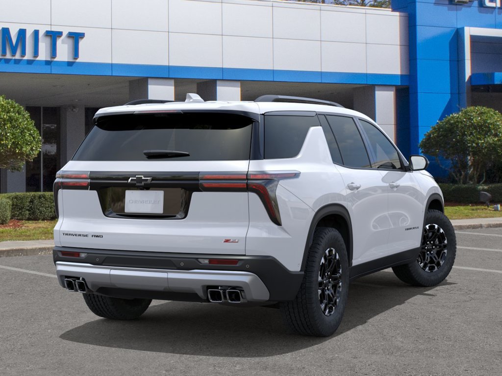 New 2027 Chevrolet Traverse Z71 w/ Driver Confidence Package AWD/4WD image 4