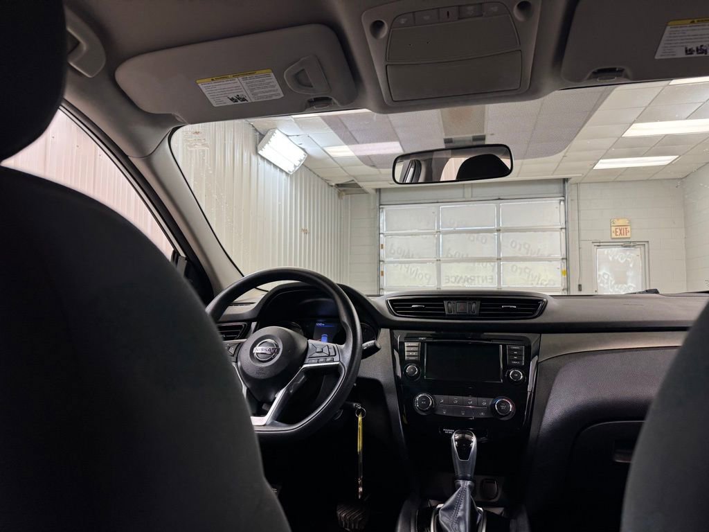 Used 2016 Nissan Rogue S w/ Appearance Package image 20