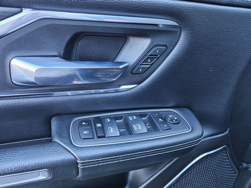 Used 2024 RAM 1500 Laramie image 18