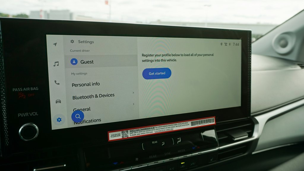New 2025 Toyota Sienna XLE image 17