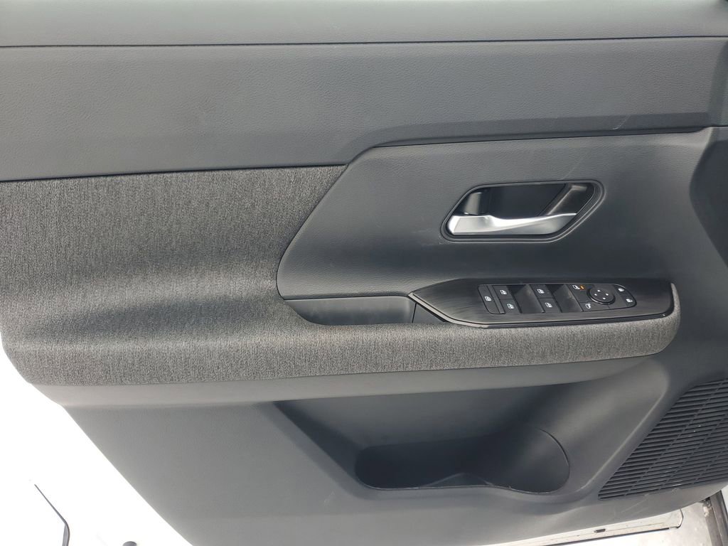 New 2026 Nissan Kicks SV w/ Cold Weather Package image 8