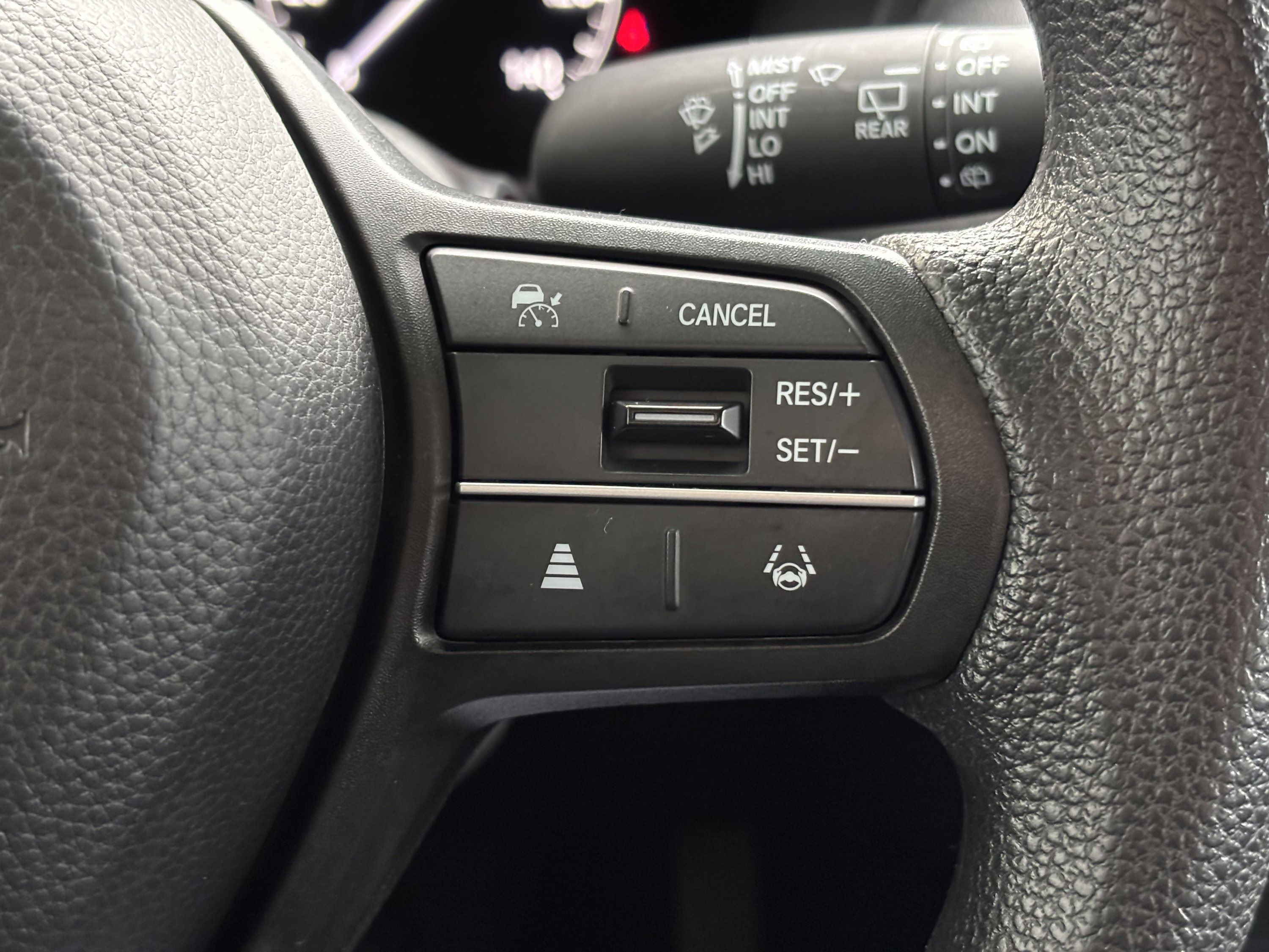 Certified 2023 Honda HR-V LX image 28