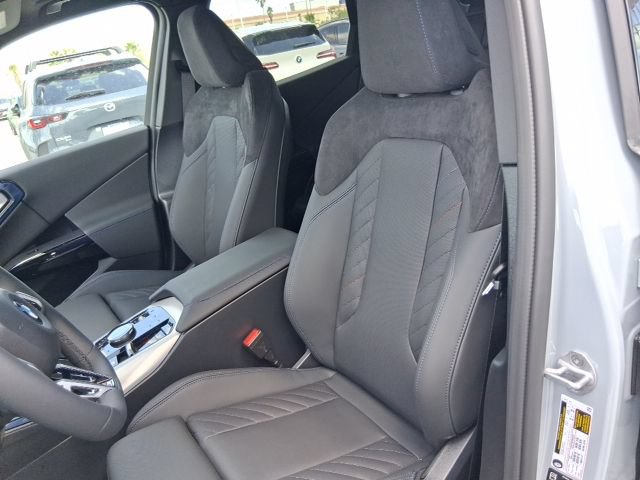 New 2026 BMW X3 xDrive30i w/ M Sport Package AWD/4WD image 14