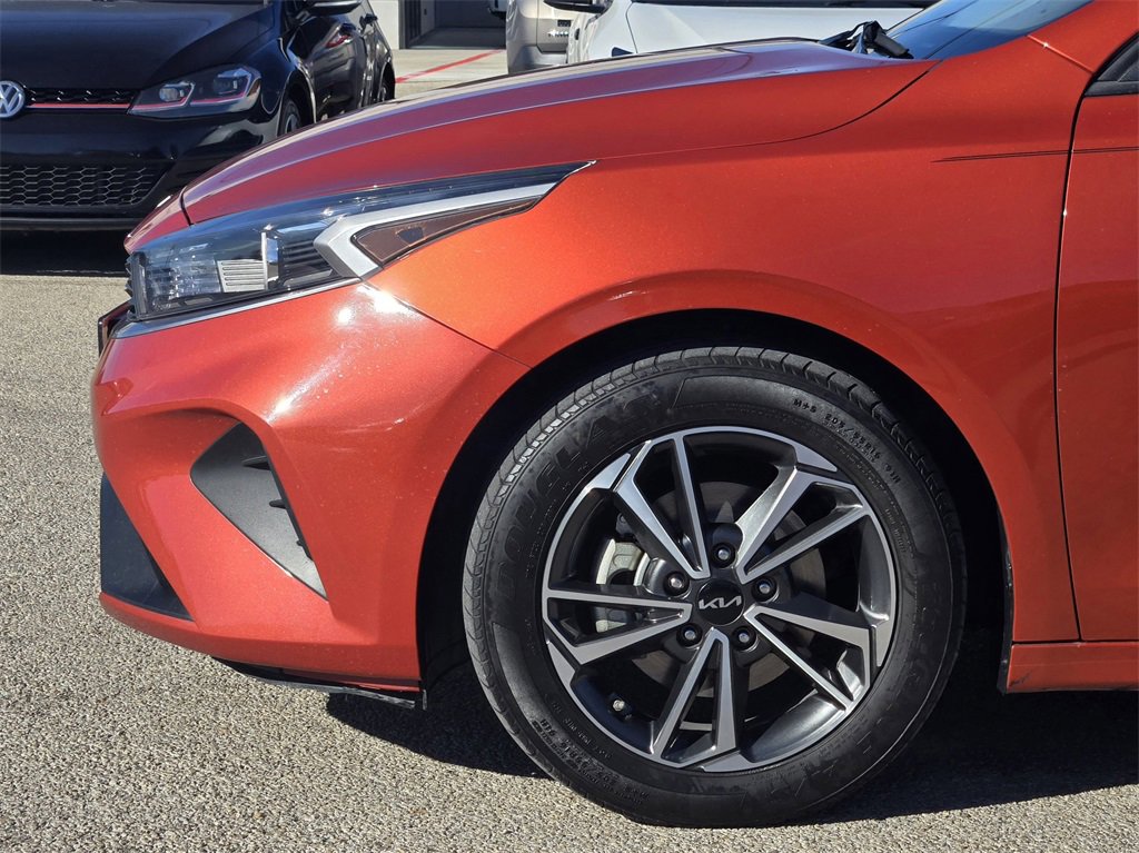 Used 2022 Kia Forte LXS w/ LXS Technology Package image 6