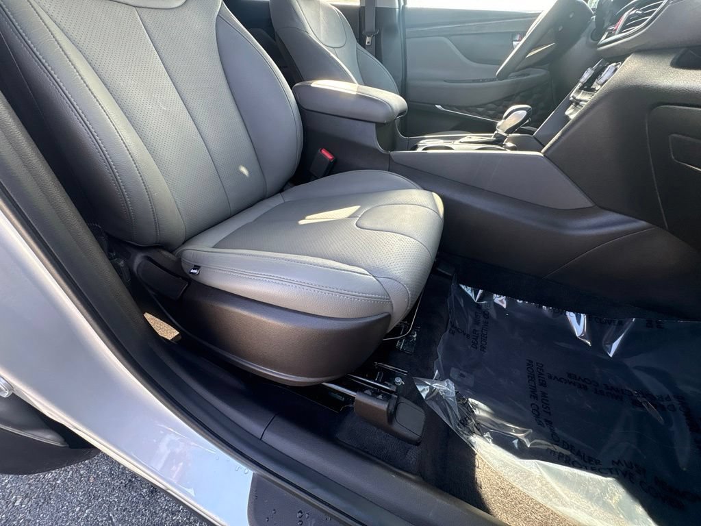 Used 2020 Hyundai Santa Fe SEL w/ Convenience Package FWD image 23