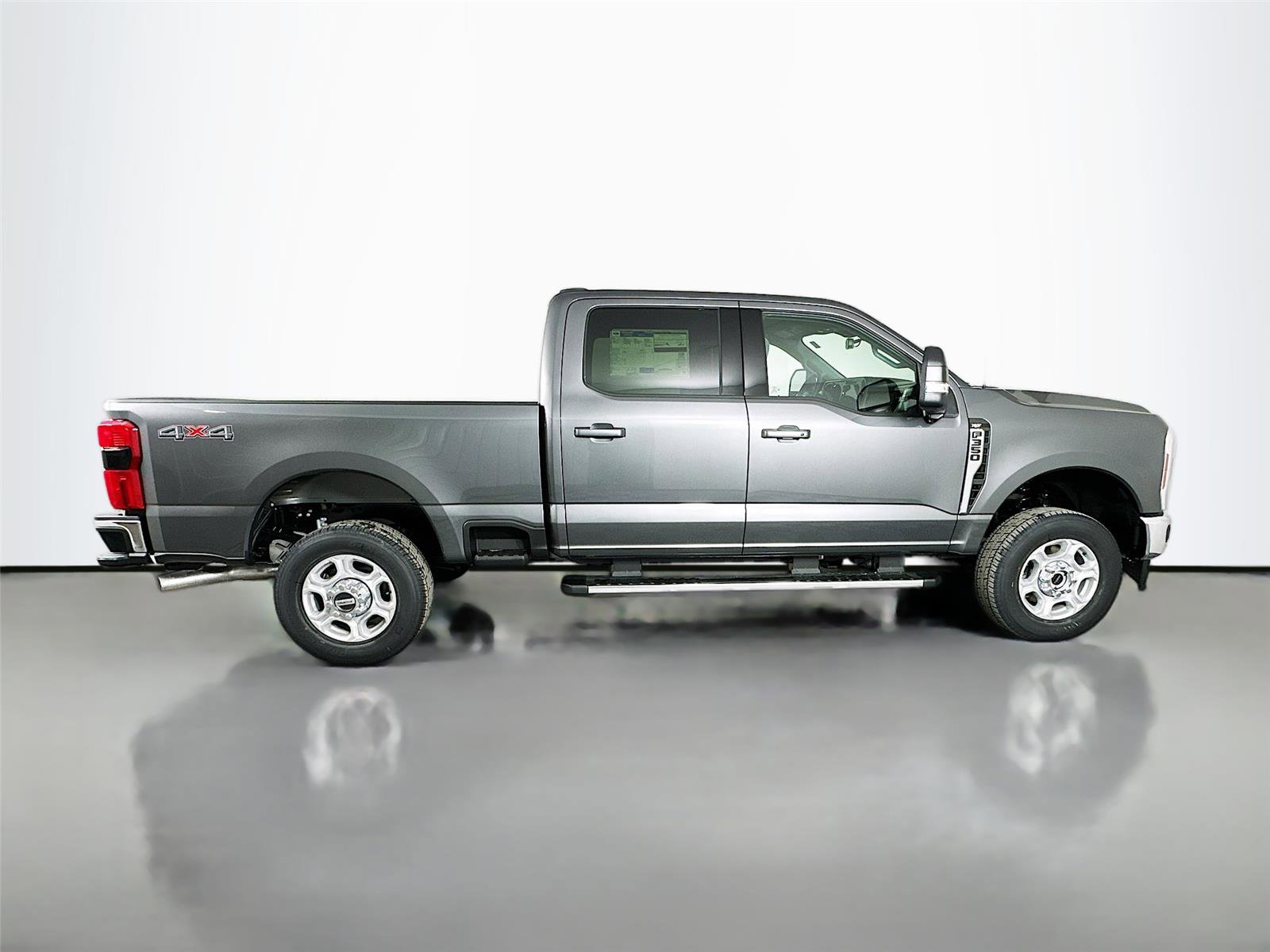 New 2026 Ford F350 XLT w/ XLT Premium Package image 8