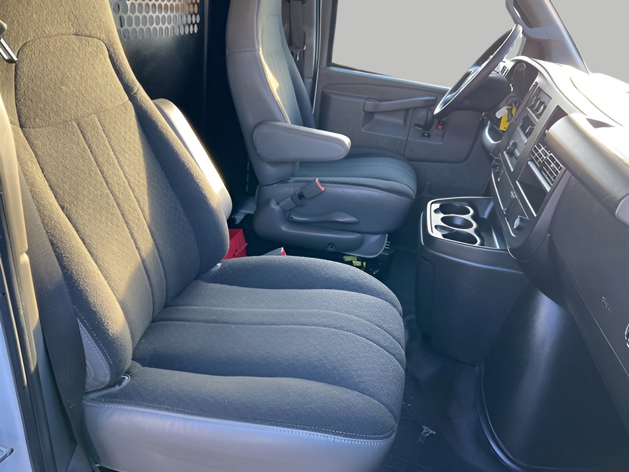 Used 2023 Chevrolet Express 2500 w/ Driver Convenience Package image 30