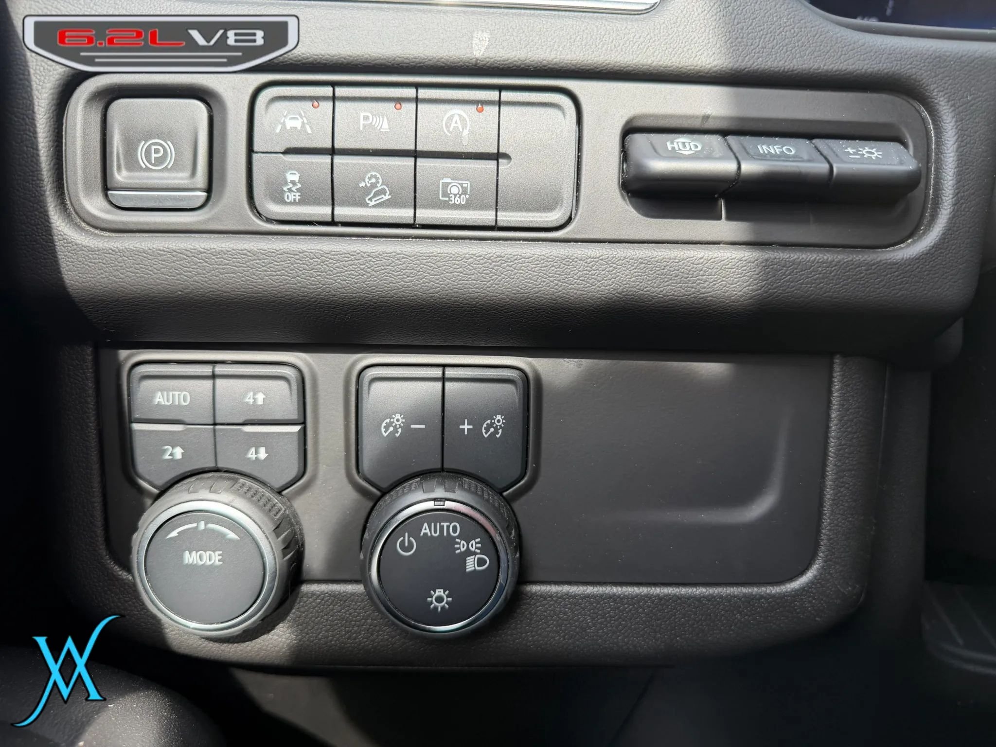 Used 2023 Chevrolet Tahoe High Country AWD/4WD image 35