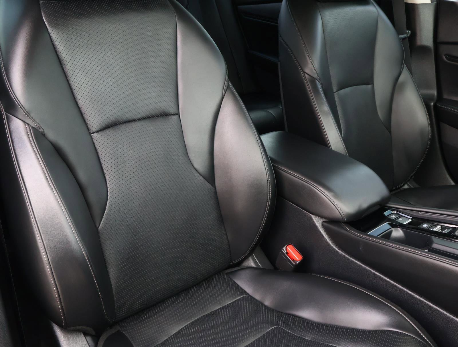 Used 2023 Honda Accord Touring image 18