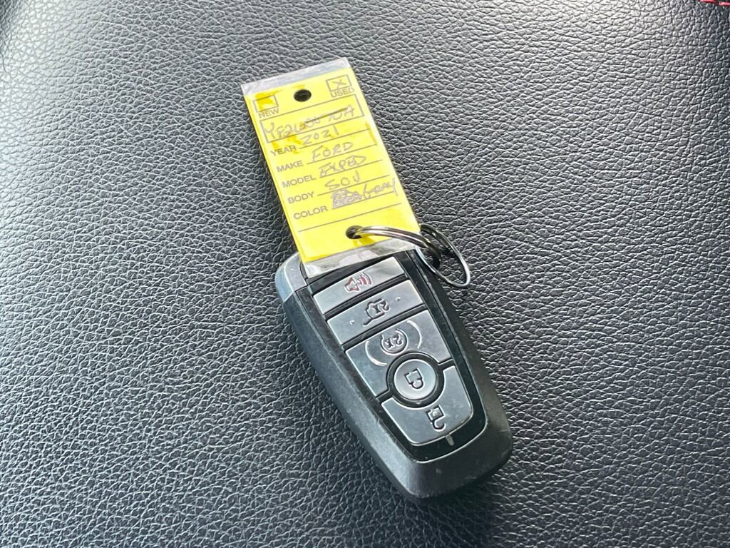 Used 2021 Ford Expedition Limited image 4