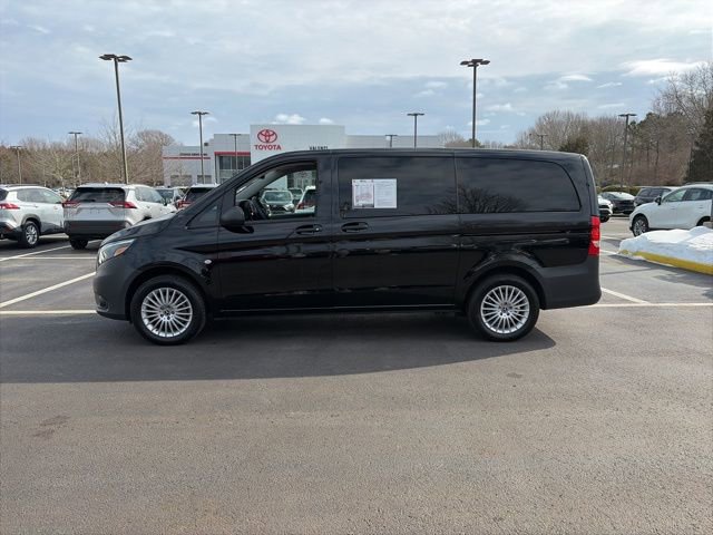 Used 2023 Mercedes-Benz Metris Passenger image 2