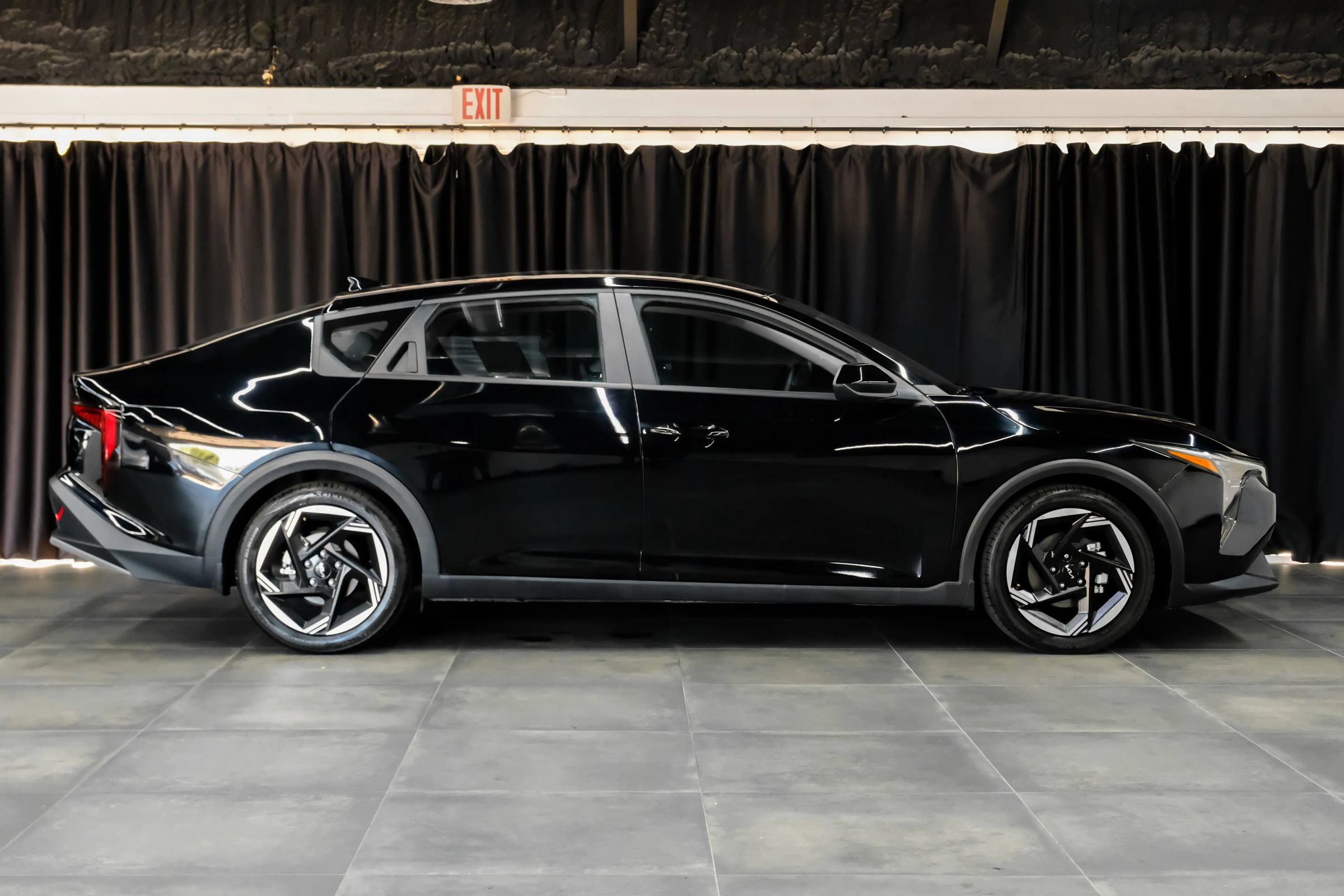 Used 2025 Kia K4 EX FWD image 7